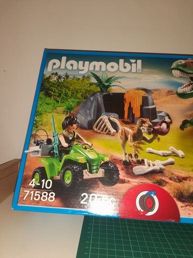 Playmobil Dinos Set (71588)  Brand New 25e