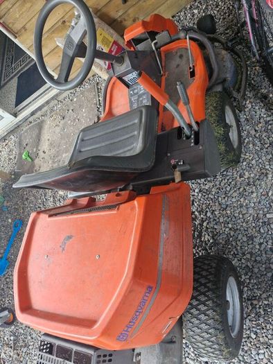 ride on lawnmower