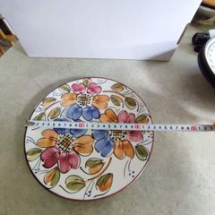Lovely flower SPAINCH hanging plate.
