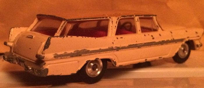 Corgi Toys Plymouth Suburban 1/43