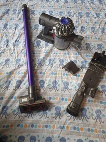 Dyson V6