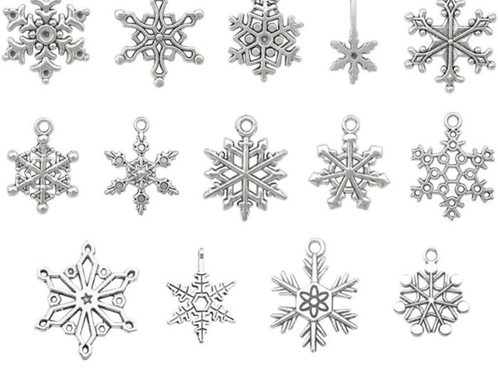 Snowflake Charm, 70 Pieces Mixed Snowflake Pendants Antique Silver Snowflake Charms Christmas Jewelry Making (FREE POSTAGE)