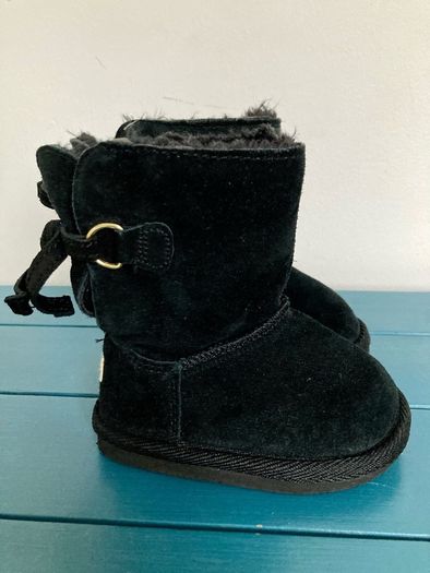 River Island  suede baby boots, uk 3 jnr