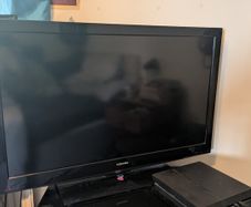 Toshiba 40 Inch LCD TV