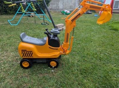 Junior road builder excavator