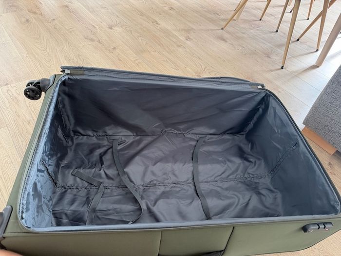 Rock Georgia Large Suitcase 114L Brand New