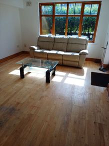Leather Couch excellent condition