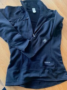 Patagonia R women's black top