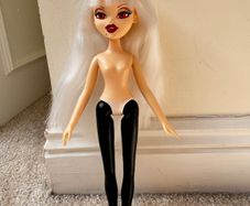 MGA Entertainment Bratzillaz Glam Gets Wicked Jade J'Adore Nude Doll Used Please see photos