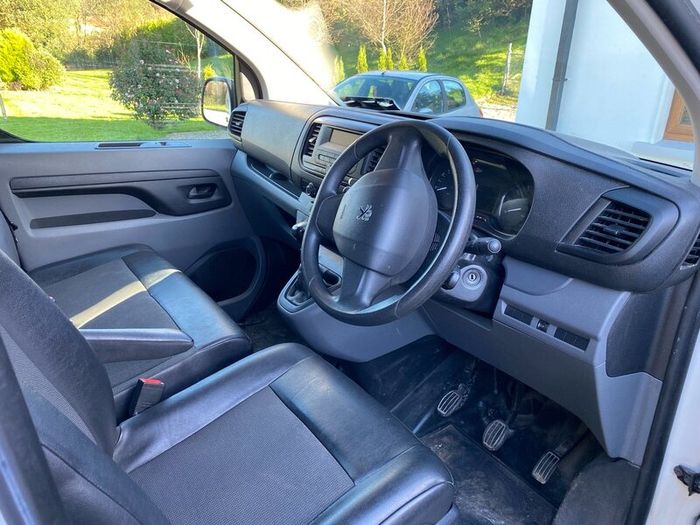 Peugeot expert van