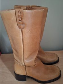 Cowgirl style Boots