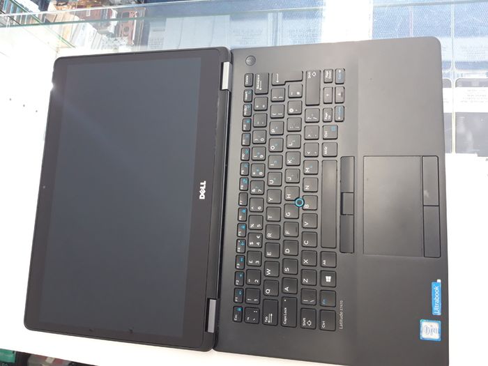 Dell Latitude E7250 12.5" Laptop  i7 , 5th Gen, 8GB RAM, 512GB SSD, Windows 10 Pro +office 2007 webcam +graphics 520 + touch screen