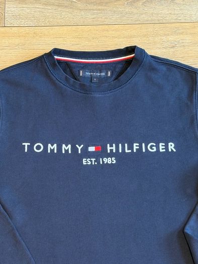 Navy Blue Tommy Hilfiger Crewneck