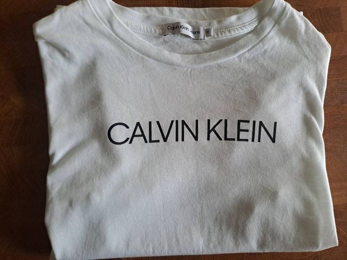 Calvin Klein T-shirt