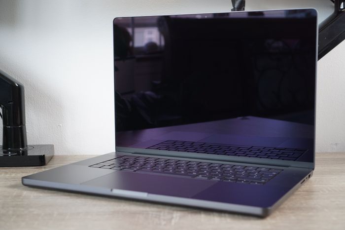 MacBook Pro 16" 2023 M3 Pro | 18GB | 512GB | 100% Battery