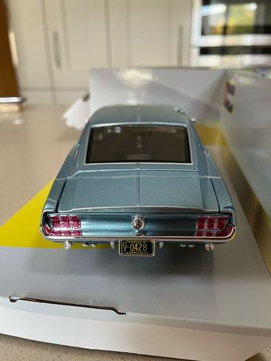 Ford Mustang GT Cobra Jet 1/18 Burago Rare