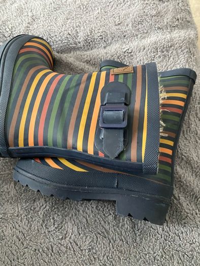 Boys shoes size 22(uk5)-27(uk8.5)