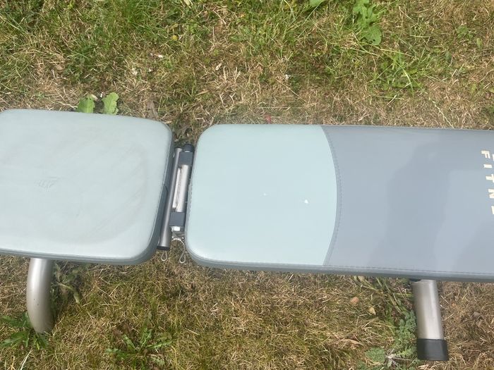 adjustable weight bench