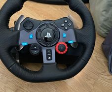 logitech g29 - Steering wheel & Pedals