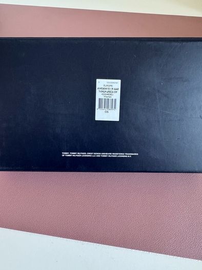 Tommy Hilfiger Purse/Wallet - Brand new in box