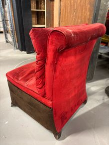 Vintage red velvet lounge chair 110 Euro