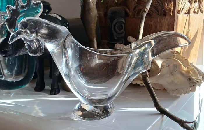 French 1970s Vannes crystal hen bowl