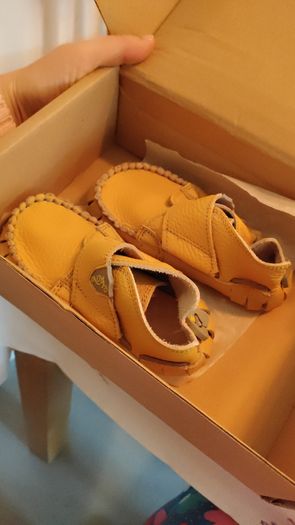 magical shoes, barefoot style, size EU 25