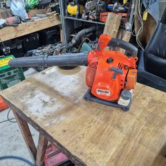 oleo-mac BV300 handheld blower