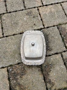 butter dish