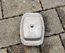butter dish