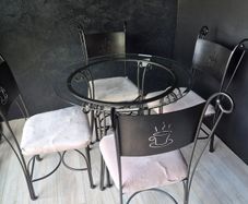 Table and chairs dining