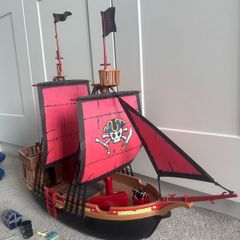 Pirate ship playmobil fun toy