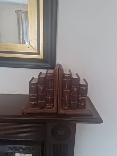 bookends