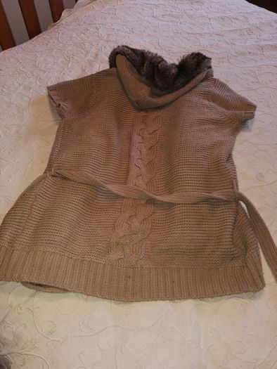 Zara Sleeveless Cardigan