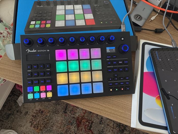 Fender Motion 16 Midi Controller