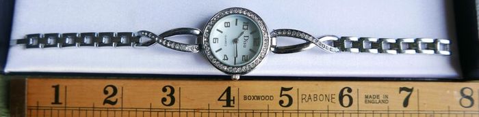 Women's Watch Disu Women's Watch Bracelet Girl Watch Watch (fresh battery)