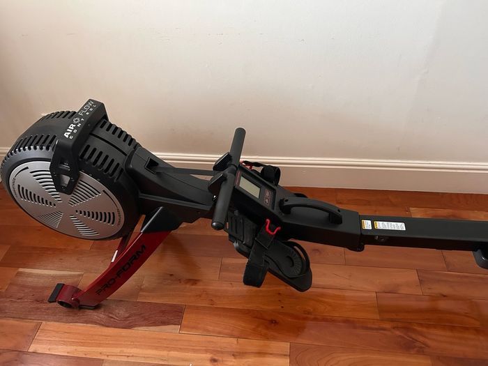 Rower - ProForm R600 -Great Condition.