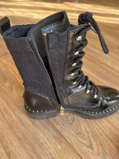 tommy hilfiger leather boots
