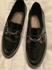 Pair of beautiful black loafers new size 38 30 euros