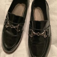 Pair of beautiful black loafers new size 38 30 euros