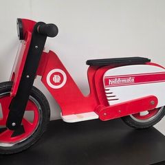 Kiddimoto Vespa balance bike
