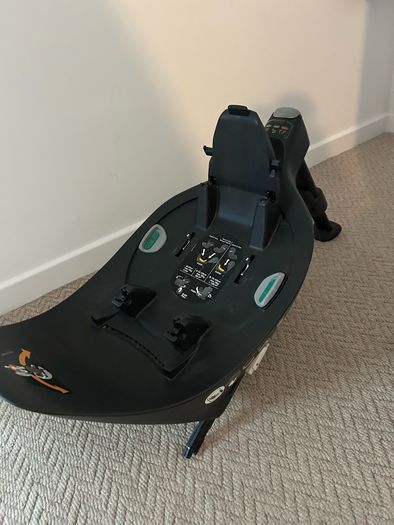 cybex carseat with Isofix base