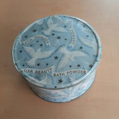 Vintage Innoxa bath powder box