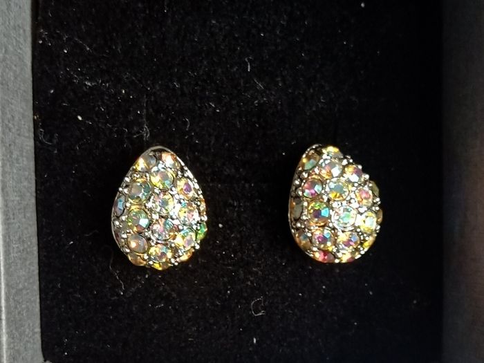 Vintage aurora borealis crystal studs