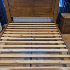 oak king and lockers to match