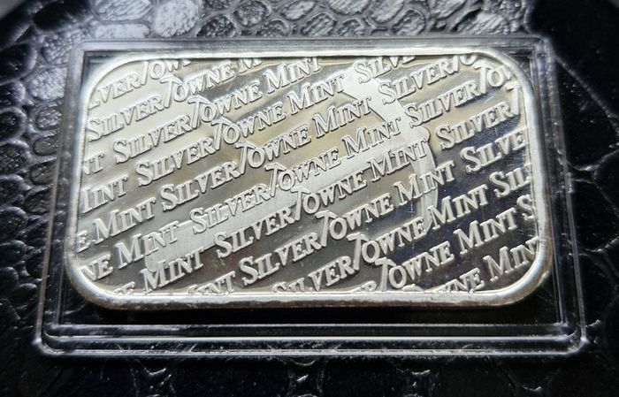 1 oz Silver Bar Silver Towne Mint .999