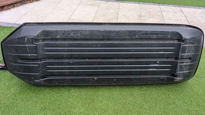 Exodus 470L roof box