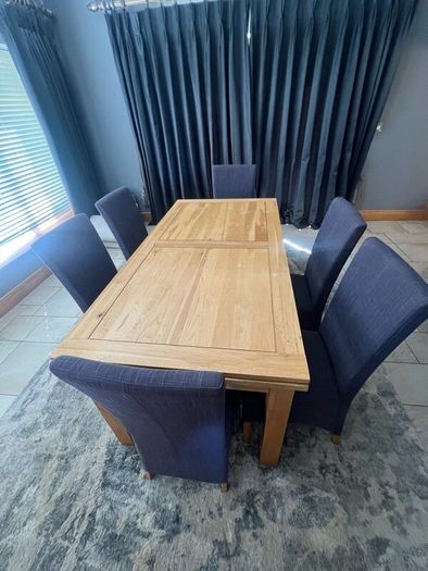 Extendable Oak Dining Table