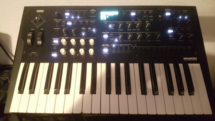 Korg Wavestate MK1 - 37-key Wave sequencing synthesizer