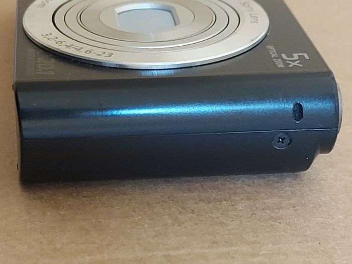 Sony Cyber-shot, Model DSC-W800, 20.1 Megapixels, 5 x optical Zoom, Battery Charged, Tested Fine, No Memory Card, Excellent Cosmetic Condition and working great